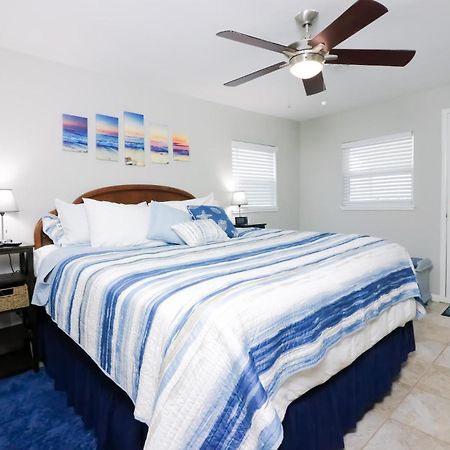 Sunny Daze Walk To Beach 2 Decks Pet Friendly Has A Mini Bar Galveston Extérieur photo