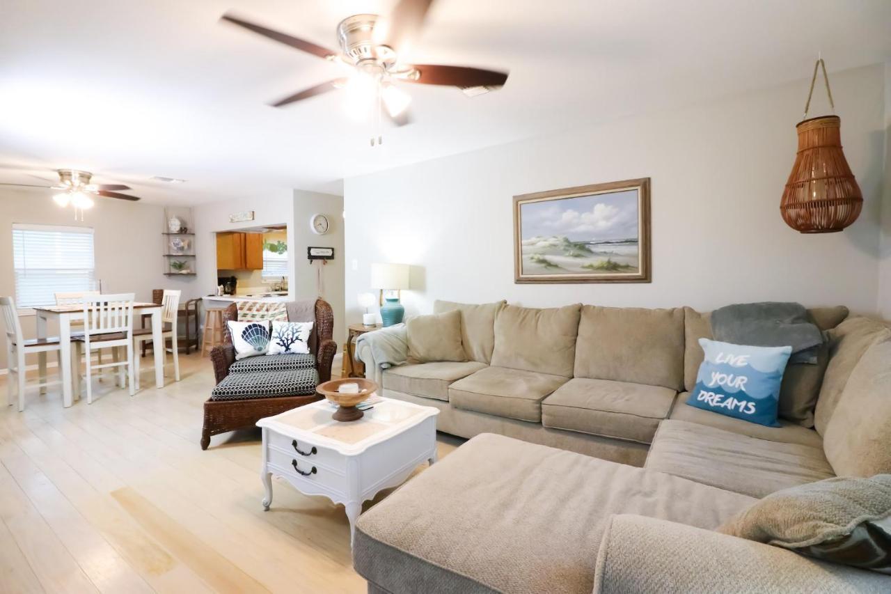 Sunny Daze Walk To Beach 2 Decks Pet Friendly Has A Mini Bar Galveston Extérieur photo