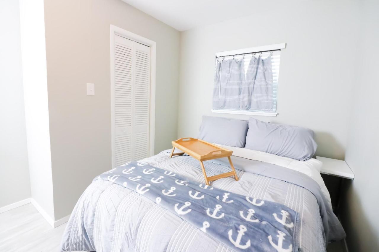 Sunny Daze Walk To Beach 2 Decks Pet Friendly Has A Mini Bar Galveston Extérieur photo