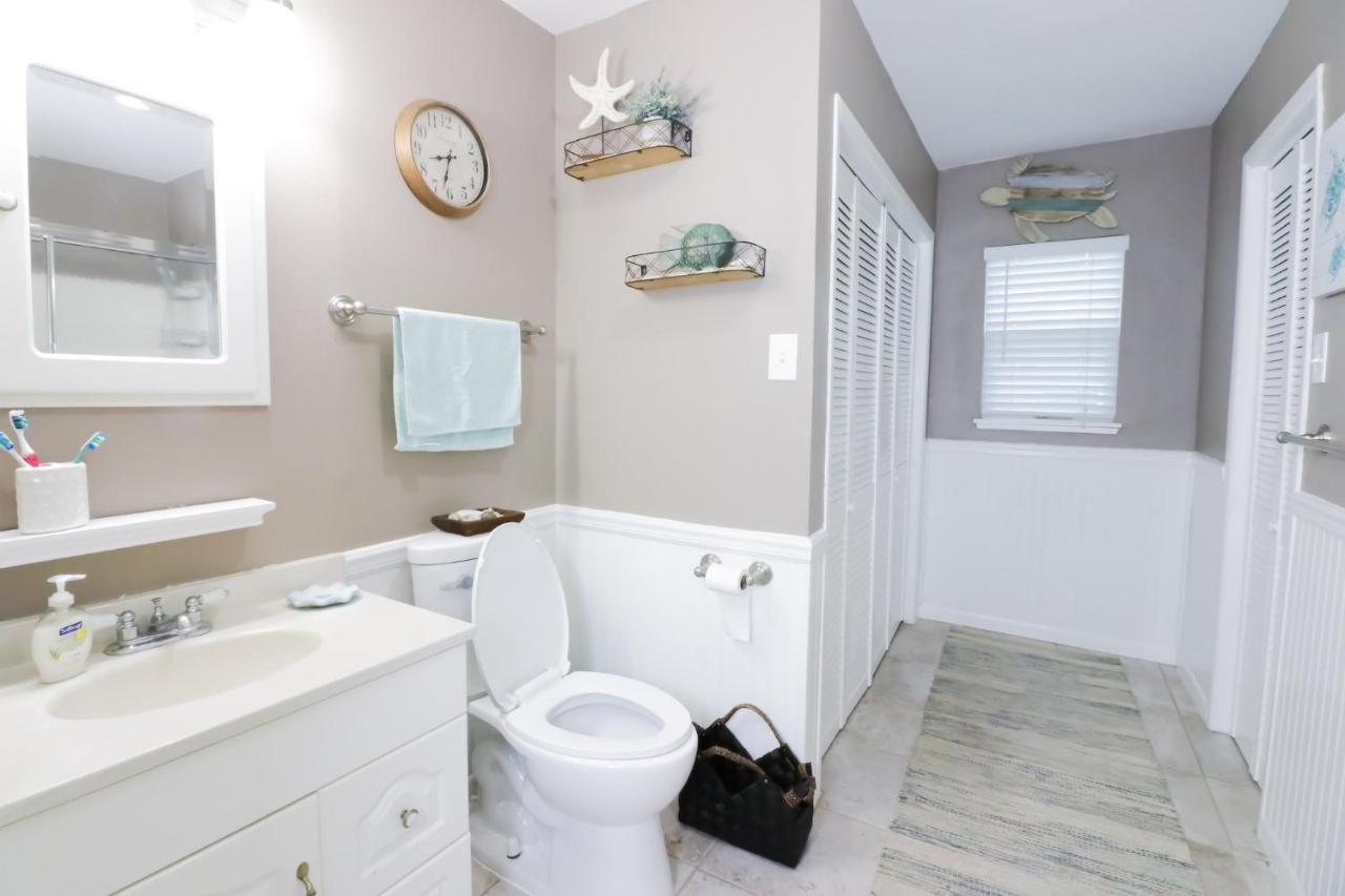 Sunny Daze Walk To Beach 2 Decks Pet Friendly Has A Mini Bar Galveston Extérieur photo