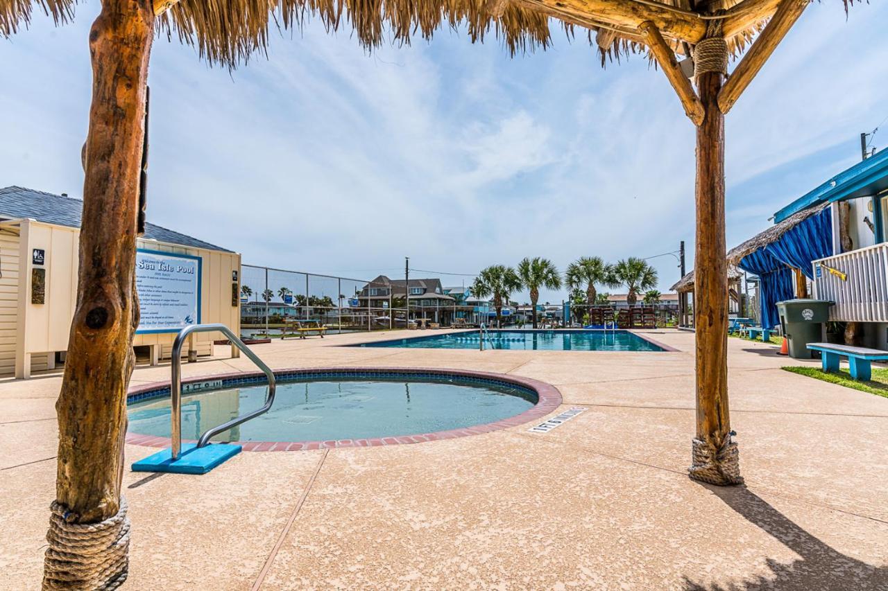 Sunny Daze Walk To Beach 2 Decks Pet Friendly Has A Mini Bar Galveston Extérieur photo