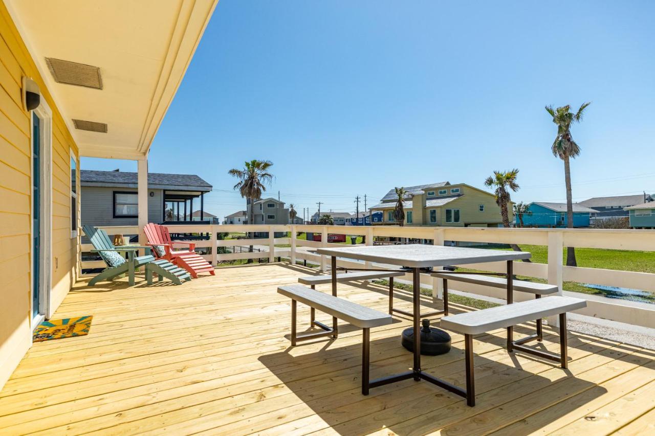 Sunny Daze Walk To Beach 2 Decks Pet Friendly Has A Mini Bar Galveston Extérieur photo
