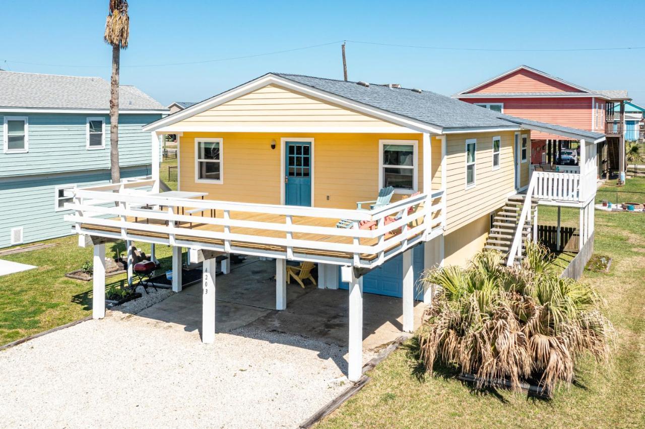 Sunny Daze Walk To Beach 2 Decks Pet Friendly Has A Mini Bar Galveston Extérieur photo